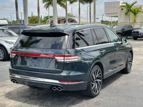 Used 2025 Lincoln Aviator Black Label AWD/4WD image 4
