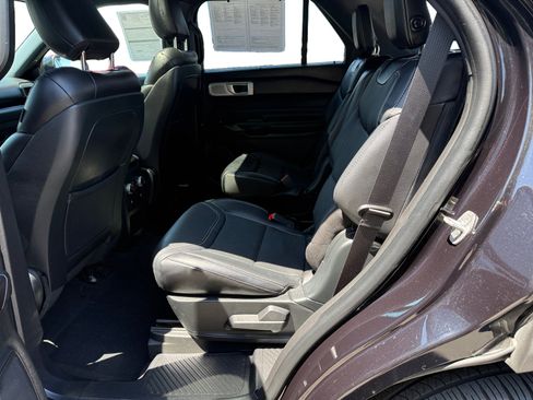 Used 2020 Ford Explorer ST AWD/4WD image 16