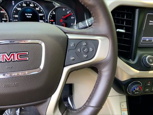 Used 2019 GMC Acadia Denali w/ Technology Package AWD/4WD image 24
