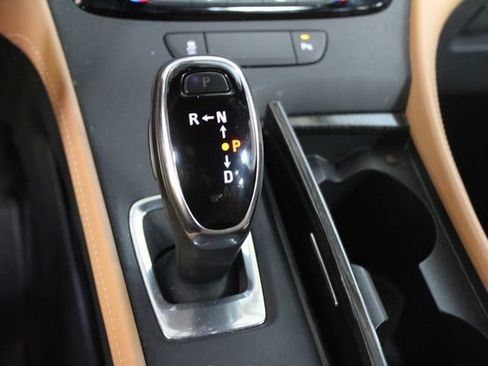Used 2017 Buick LaCrosse Essence FWD image 19