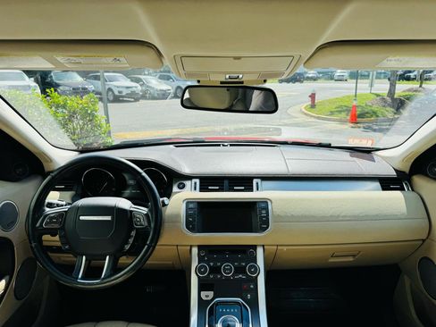 Used 2015 Land Rover Range Rover Evoque Pure Premium AWD/4WD image 34