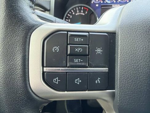 Certified 2022 Ford Expedition XLT image 7