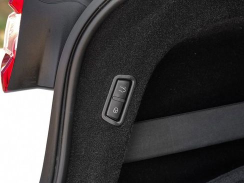 Used 2019 Maserati Levante image 61