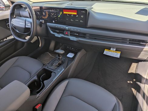 New 2026 Kia K4 EX image 10