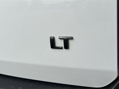 Certified 2023 Chevrolet Traverse LT w/ Midnight/Sport Edition image 11