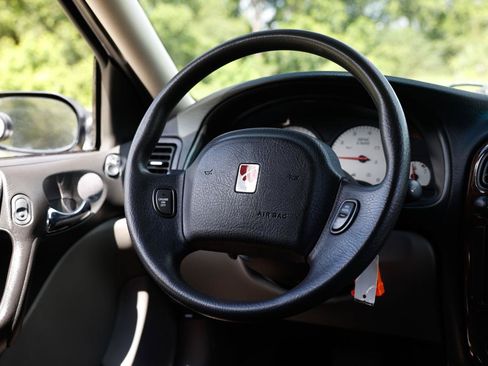 Used 2003 Saturn L-Series L200 w/ Audio Pkg I FWD image 26