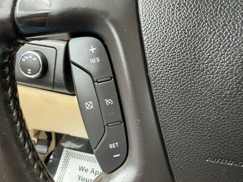 Used 2007 Chevrolet Suburban LTZ w/ LTZ Preferred Equipment Group AWD/4WD image 21