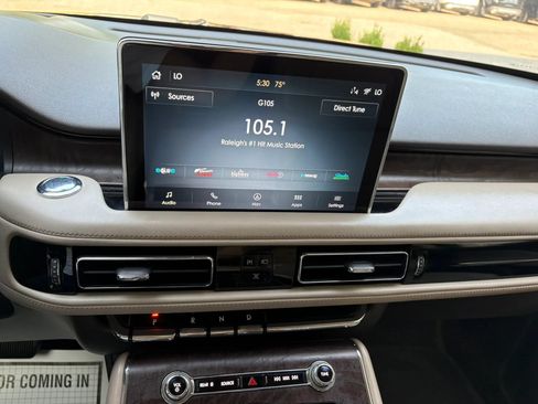 Used 2020 Lincoln Aviator Reserve w/ Equipment Group 202A AWD/4WD image 50