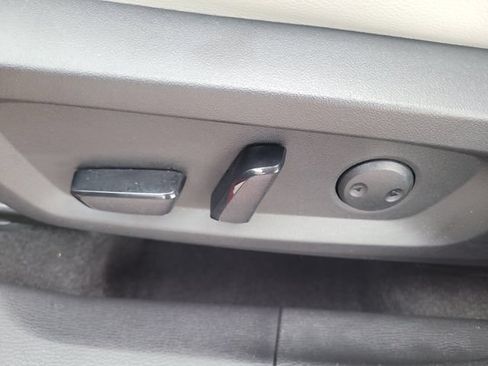 Used 2023 Mitsubishi Outlander SEL FWD image 21