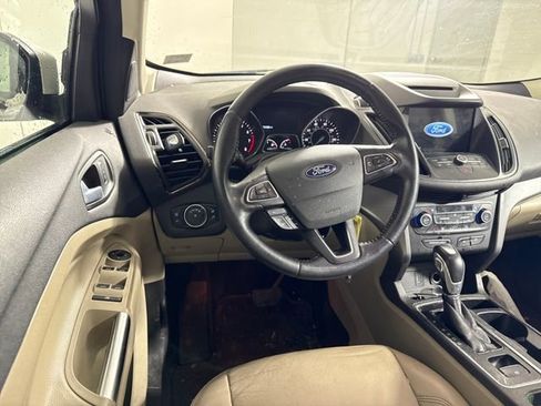 Used 2018 Ford Escape SEL image 14