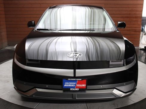 Used 2024 Hyundai Ioniq 5 Limited image 2