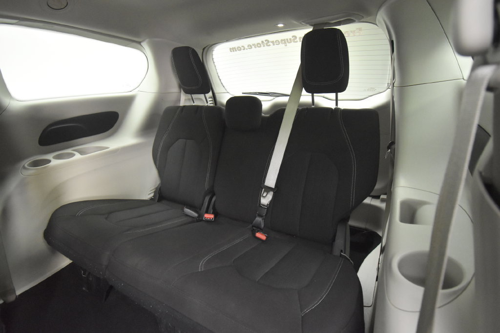 Used 2023 Chrysler Voyager LX FWD image 12