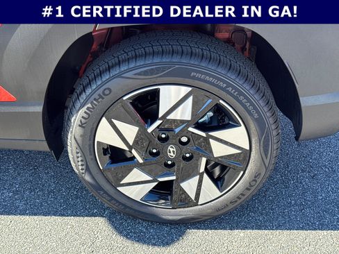 Certified 2025 Hyundai Kona SEL image 19