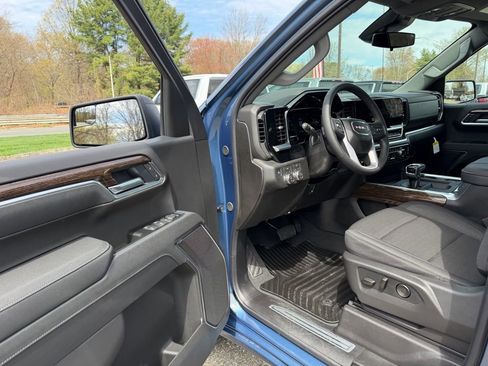 New 2026 GMC Sierra 1500 Elevation image 12