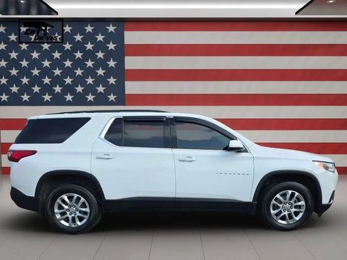 Used 2019 Chevrolet Traverse LT w/ LPO, Floor Liner Package AWD/4WD image 4