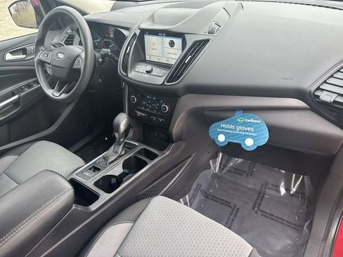 Used 2019 Ford Escape SE image 30