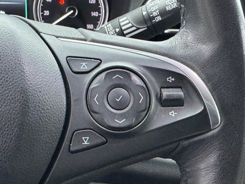 Used 2019 Buick Enclave Essence image 23