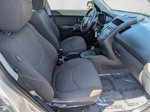 Used 2012 Kia Soul FWD image 20