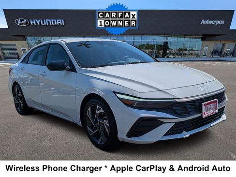 Certified 2025 Hyundai Elantra Sport FWD image 1