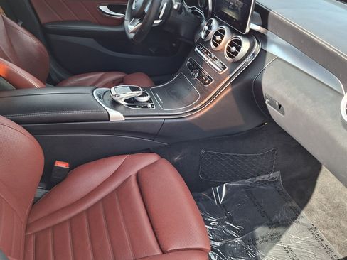 Used 2015 Mercedes-Benz C 400 4MATIC image 23