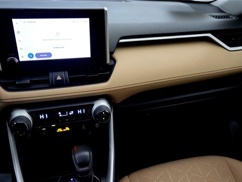 Certified 2023 Toyota RAV4 XLE image 39