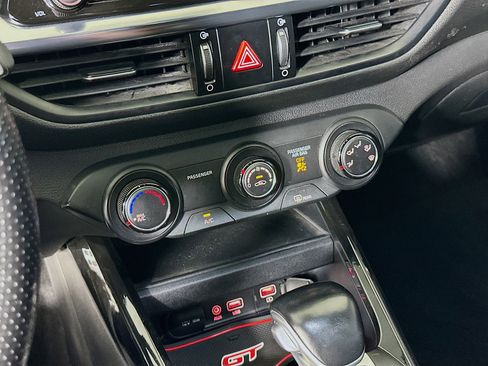 Used 2021 Kia Forte GT-Line image 23