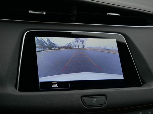 Used 2023 Cadillac XT4 Premium Luxury image 27