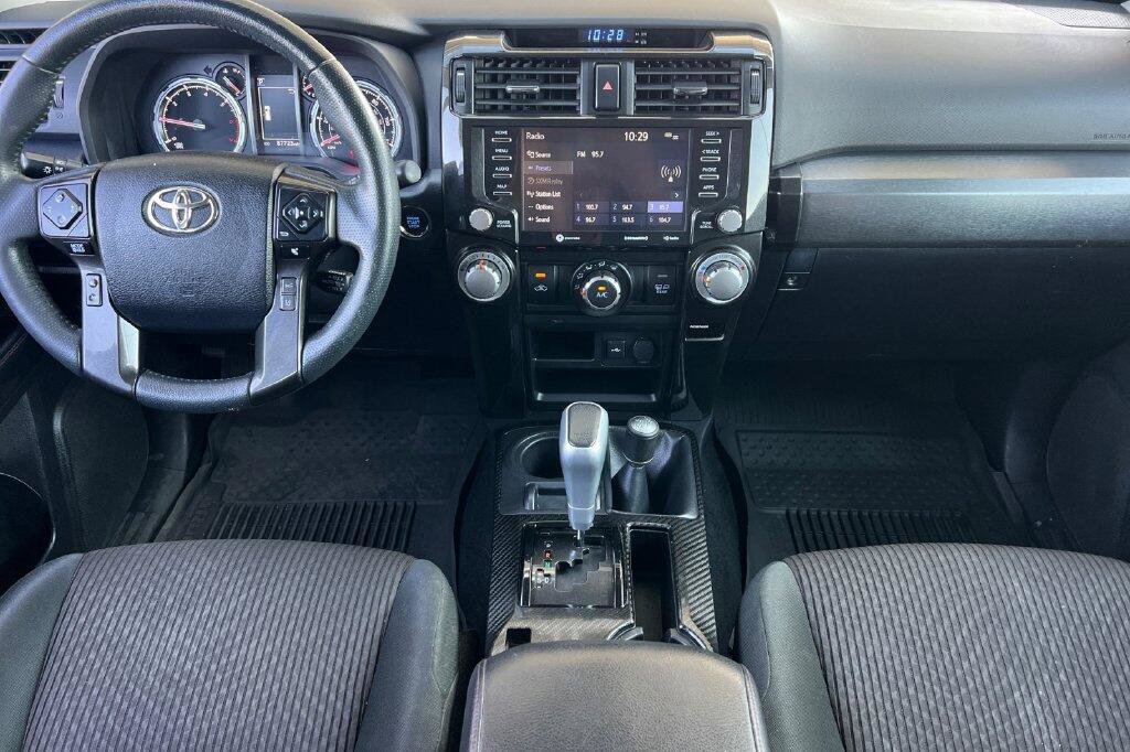 Used 2022 Toyota 4Runner TRD Off-Road AWD/4WD image 13