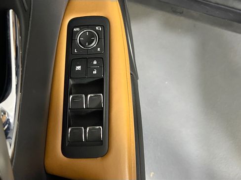 Used 2021 Lexus RX 350 AWD w/ Premium Package image 17