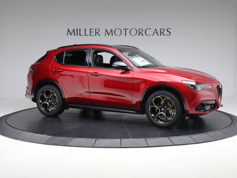New 2025 Alfa Romeo Stelvio Sprint image 10