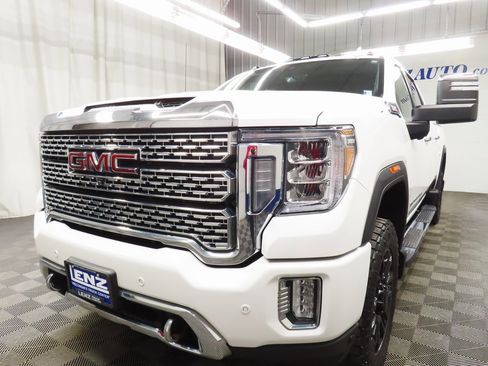 Used 2022 GMC Sierra 3500 Denali w/ Denali Ultimate Package image 6