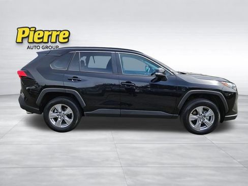 Used 2025 Toyota RAV4 XLE AWD/4WD image 12