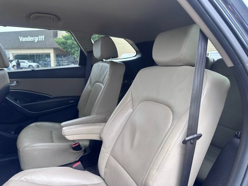 Used 2015 Hyundai Santa Fe Limited FWD image 18