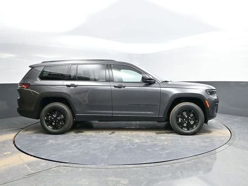 New 2026 Jeep Grand Cherokee L 4WD image 8