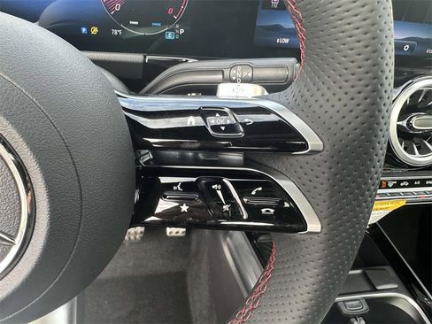 New 2025 Mercedes-Benz GLA 250 image 17