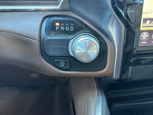 Used 2020 RAM 1500 Limited image 25