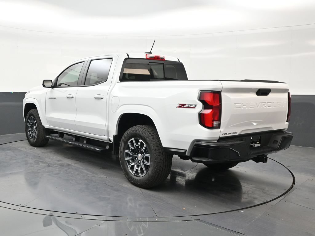 Used 2026 Chevrolet Colorado Z71 AWD/4WD image 3