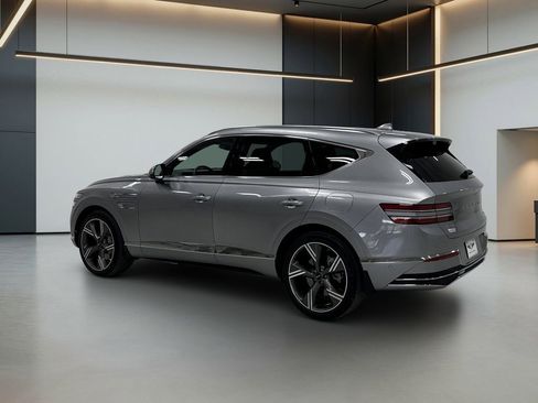 Certified 2025 Genesis GV80 3.5T Prestige AWD/4WD image 3