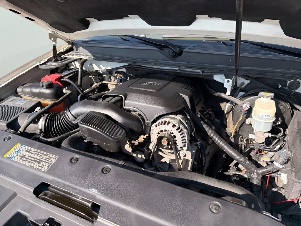 Used 2010 Chevrolet Suburban LTZ AWD/4WD image 15