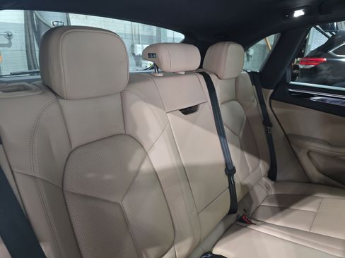 Used 2020 Porsche Macan S AWD/4WD image 12