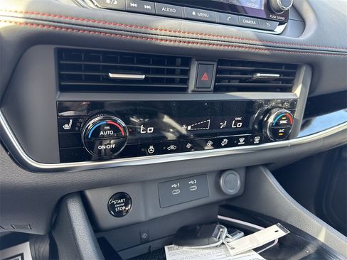 New 2026 Nissan Rogue SV image 18