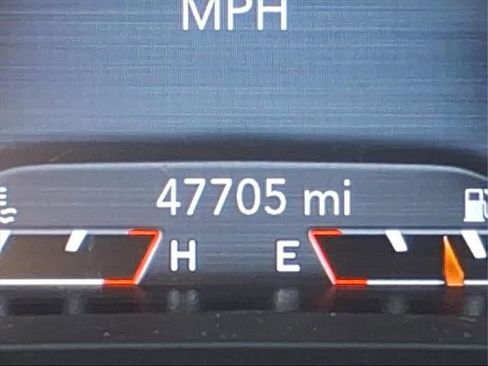 Used 2020 Jeep Cherokee Limited image 28