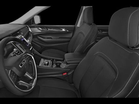 Certified 2023 Jeep Grand Cherokee L Limited w/ Luxury Tech Group II AWD/4WD image 6