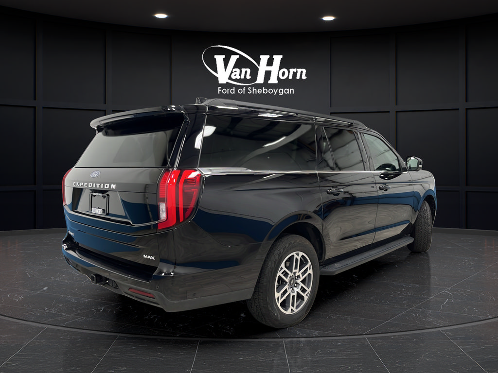 Used 2025 Ford Expedition Max Active AWD/4WD image 7
