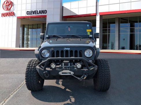 Used 2015 Jeep Wrangler Unlimited Sport w/ Quick Order Package 24S AWD/4WD image 3
