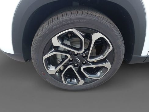 New 2026 Chevrolet Trax RS w/ Driver Confidence Package image 15