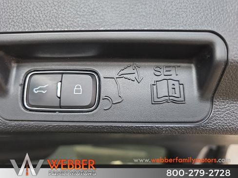 Used 2021 Ford Explorer XLT w/ Class III Trailer Tow Package AWD/4WD image 9