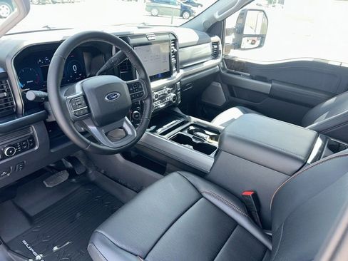 New 2026 Ford F250 Lariat w/ FX4 Off-Road Package image 10