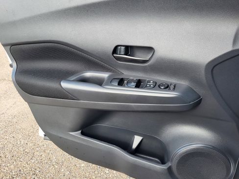 Used 2023 Nissan Kicks S image 14