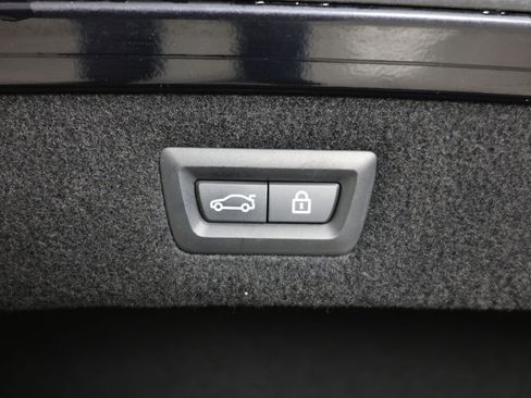 Used 2020 BMW M850i Gran Coupe xDrive w/ M Carbon Exterior Package image 33